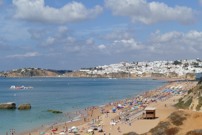 Book a Transfer from Faro Airport to Albufeira
