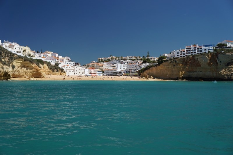Book a Transfer from Faro Airport to Carvoeiro